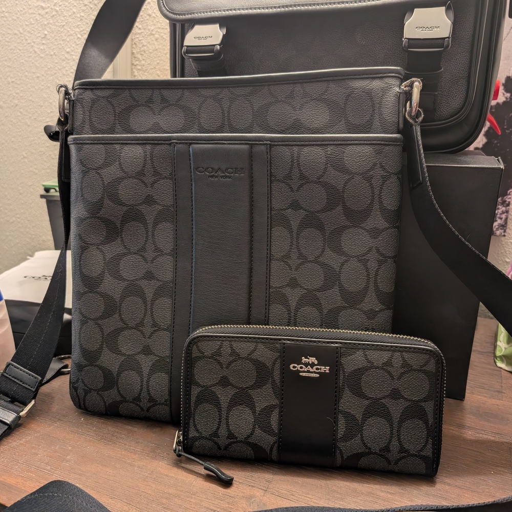 Coach Charcoal/Black Signature Messenger Bag with Zip Wallet